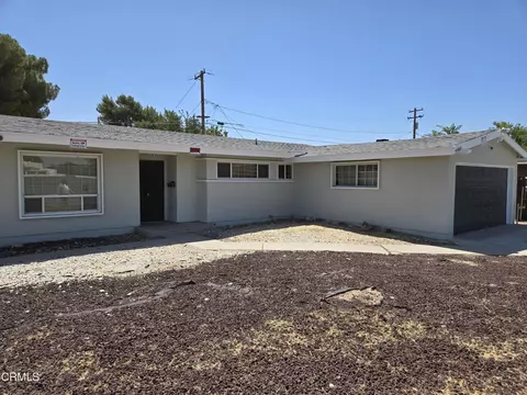44960 E 3rd St, Lancaster, CA 93535