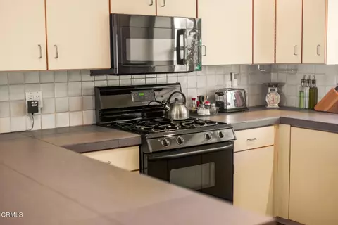 Kitchen - 840 Fairview Rd, Ojai, CA 93023 photo 4 of 4