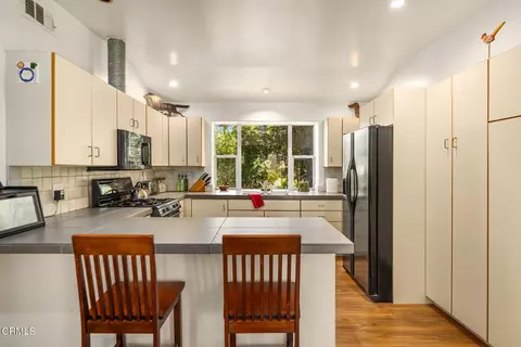 Kitchen - 840 Fairview Rd, Ojai, CA 93023 photo 3 of 4