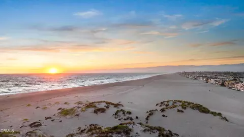 View/Area - 3300 Ocean Dr, Oxnard, CA 93035 photo 10 of 15
