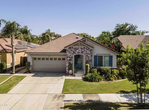 11615 Lynepark Dr, Bakersfield, CA 93312