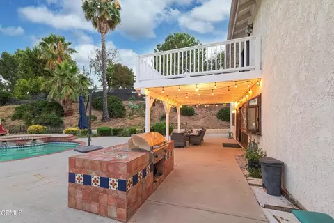 Exterior - 652 Stonebrook St, Simi Valley, CA 93065 photo 19 of 20