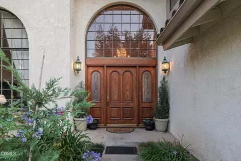 Entry Way - 652 Stonebrook St, Simi Valley, CA 93065 photo 1 of 8
