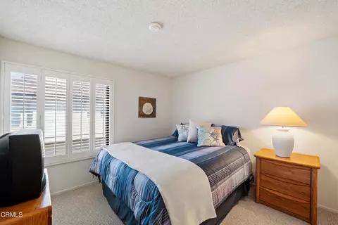 Bedroom - 3310 Sunset Ln, Oxnard, CA 93035 photo 5 of 5