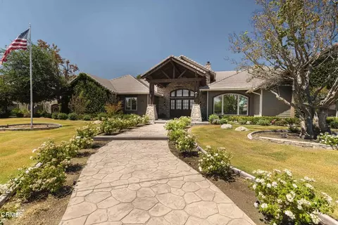 17340 Legend Oaks Ln, Bakersfield, CA 93314