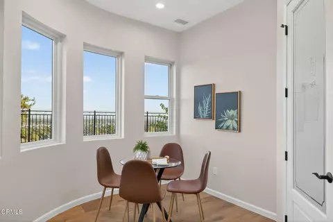 Dining - 6174 Cobblestone Dr, Ventura, CA 93003 photo 3 of 3