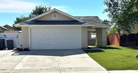 44839 16th St E, Lancaster, CA 93535