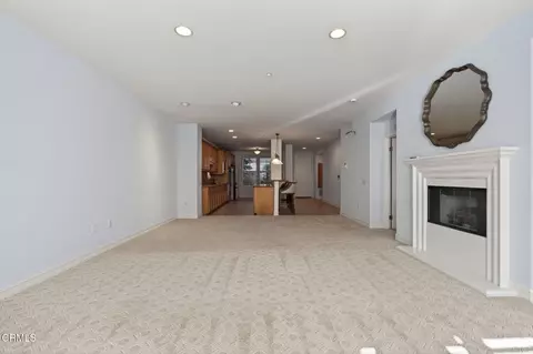 Living - 1423 Windshore Way, Oxnard, CA 93035 photo 4 of 6