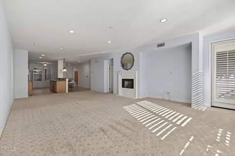 Living - 1423 Windshore Way, Oxnard, CA 93035 photo 6 of 6