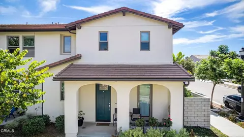 241 Los Altos Walk, Ventura, CA 93004