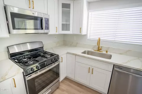 5233 Perkins Rd, Oxnard, CA 93033