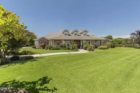 211 Moon Ranch St, Bakersfield, CA 93314