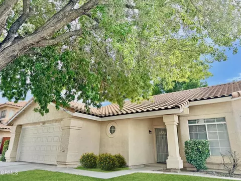 44543 Tarragon Dr, Lancaster, CA 93536