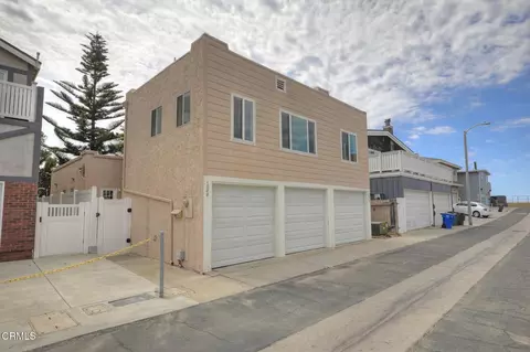 1088 Bangor Ln, Ventura, CA 93001