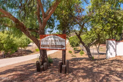 8450 Waters Rd, Moorpark, CA 93021
