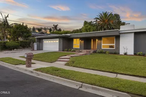 111 Donnick Ave, Thousand Oaks, CA 91360