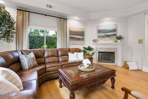 Living - 11016 Red Barn Rd, Santa Rosa Valley, CA 93012 photo 2 of 2
