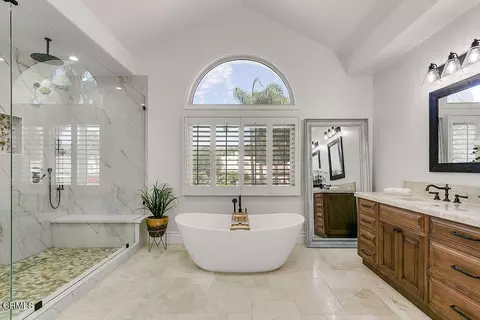 Bath - 11016 Red Barn Rd, Santa Rosa Valley, CA 93012 photo 8 of 11