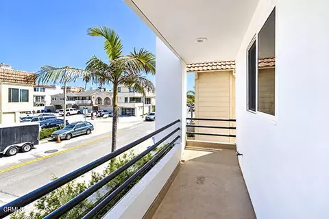 Exterior - 3405 Ocean Dr, Oxnard, CA 93035 photo 6 of 6