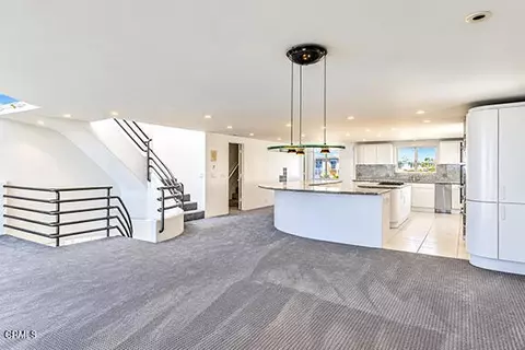 Kitchen - 3405 Ocean Dr, Oxnard, CA 93035 photo 1 of 7