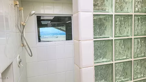 Bath - 3405 Ocean Dr, Oxnard, CA 93035 photo 4 of 4