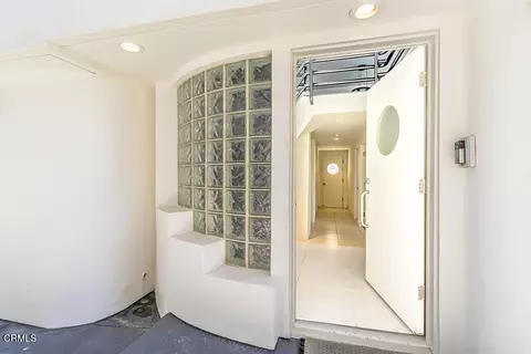 Entry Way - 3405 Ocean Dr, Oxnard, CA 93035 photo 1 of 4