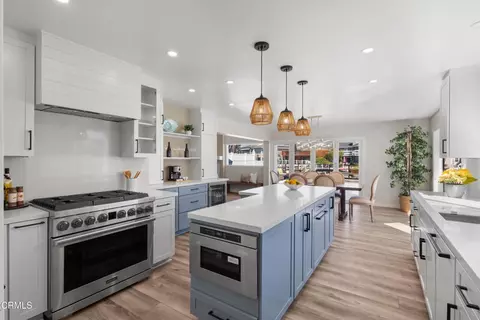 Kitchen - 2230 Monaco Dr, Oxnard, CA 93035 photo 1 of 4