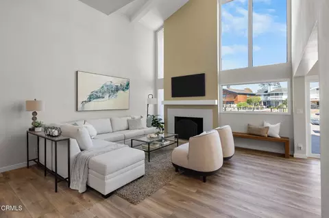 Living - 2230 Monaco Dr, Oxnard, CA 93035 photo 1 of 1