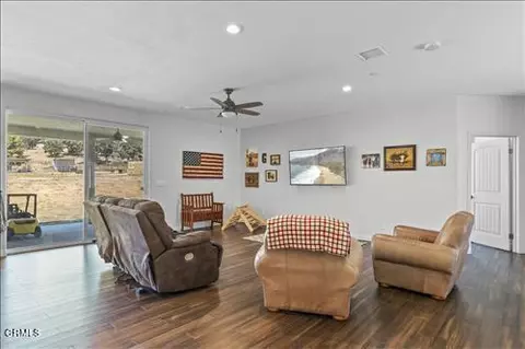 28551 Bear Valley Rd, Tehachapi, CA 93561 photo 7