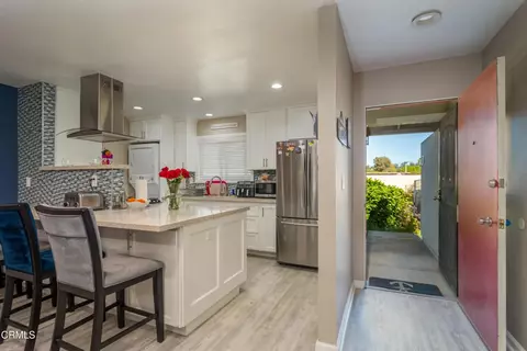 2201 Camilar Dr, Camarillo, CA 93010
