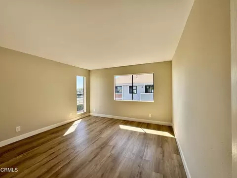 Living - 5222 Longfellow Way, Oxnard, CA 93033 photo 3 of 3