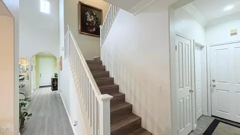 Entry Way - 1902 Ribera Dr, Oxnard, CA 93030 photo 5 of 6