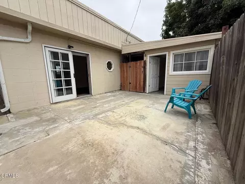 Exterior - 2525 Roosevelt Blvd, Oxnard, CA 93035 photo 2 of 3