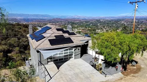 561 S Ventu Park Rd, Newbury Park, CA 91320