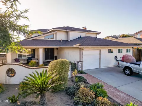 2496 Parkway Dr, Camarillo, CA 93010