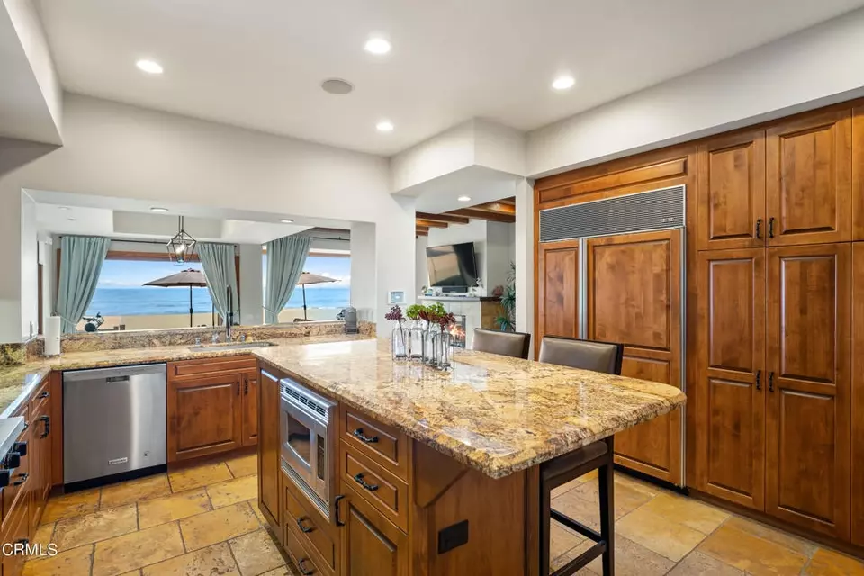 Kitchen - 1417 Marine Way, Oxnard, CA 93035 photo 6 of 6