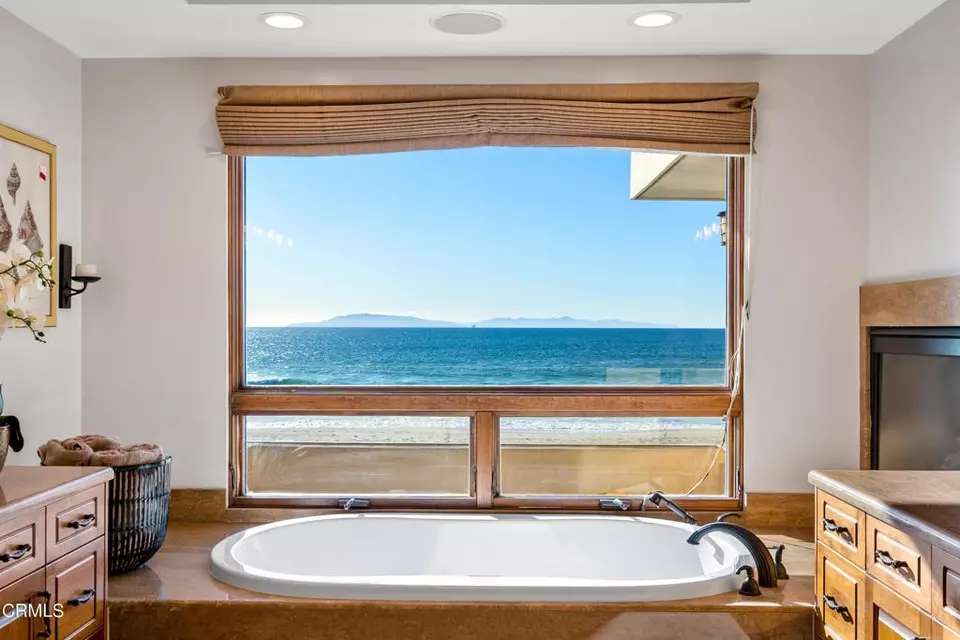 Bath - 1417 Marine Way, Oxnard, CA 93035 photo 2 of 7