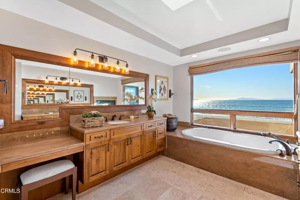 Bath - 1417 Marine Way, Oxnard, CA 93035 photo 1 of 7