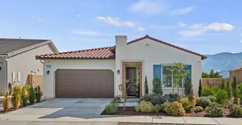 389 Eureka Dr, Santa Paula, CA 93060