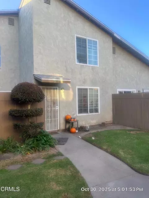 1431 Casa San Carlos Ln, Oxnard, CA 93033