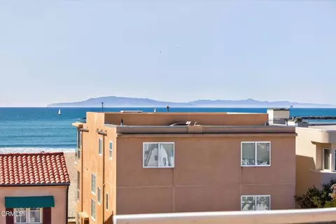 View/Area - 2408 Ocean Dr, Oxnard, CA 93035 photo 2 of 19