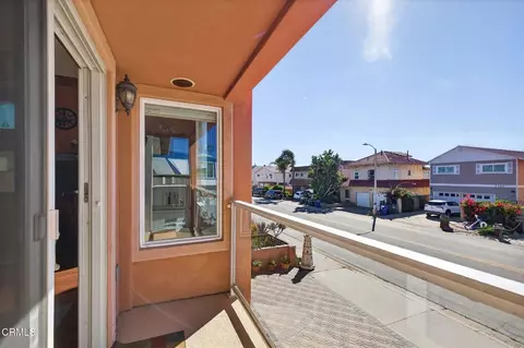 Exterior - 2408 Ocean Dr, Oxnard, CA 93035 photo 5 of 6