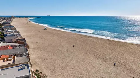 View/Area - 2408 Ocean Dr, Oxnard, CA 93035 photo 15 of 19