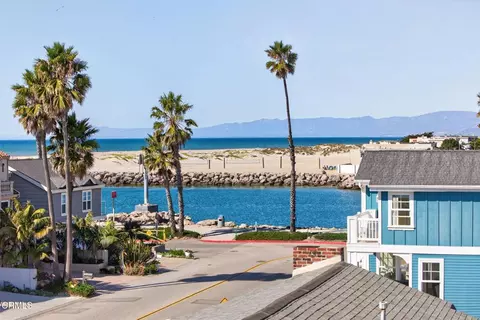 View/Area - 2408 Ocean Dr, Oxnard, CA 93035 photo 3 of 19