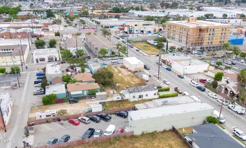 633 Meta St, Oxnard, CA 93030 photo 4