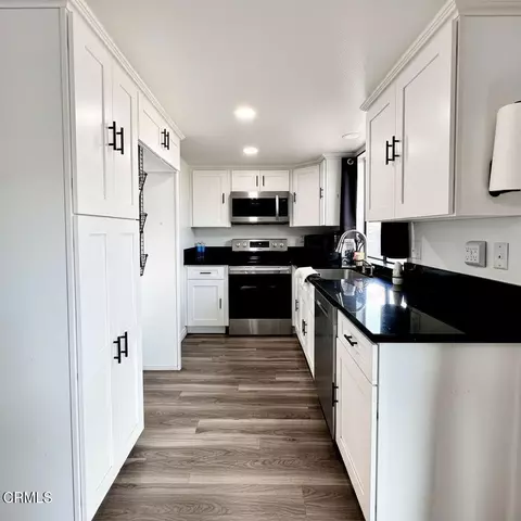 129 E Ventura St #A, Santa Paula, CA 93060