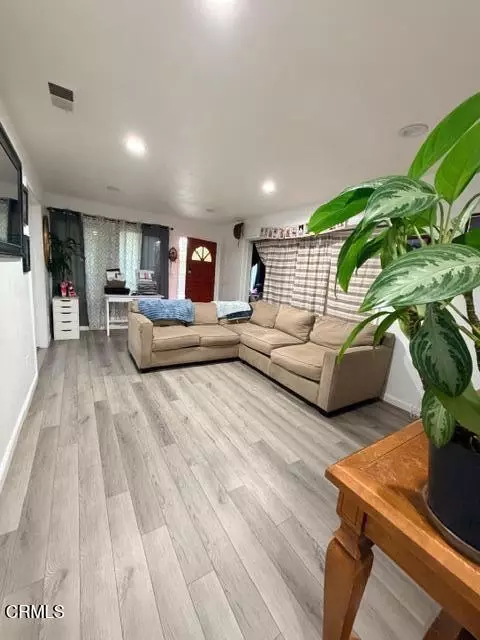 Living - 1928 San Benito St, Oxnard, CA 93033 photo 2 of 3