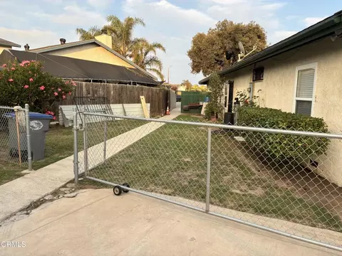 Exterior - 1928 San Benito St, Oxnard, CA 93033 photo 6 of 9