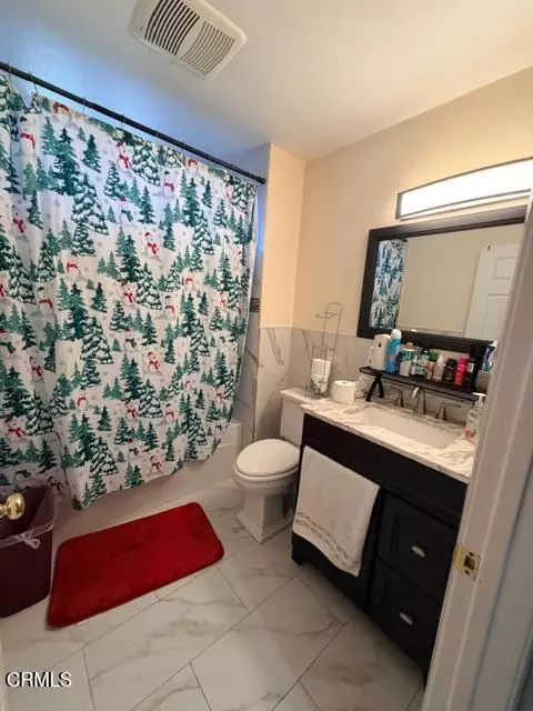 Bath - 1928 San Benito St, Oxnard, CA 93033 photo 1 of 2