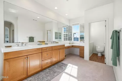 Bath - 3325 Eagle Bend Ln, Oxnard, CA 93036 photo 3 of 6